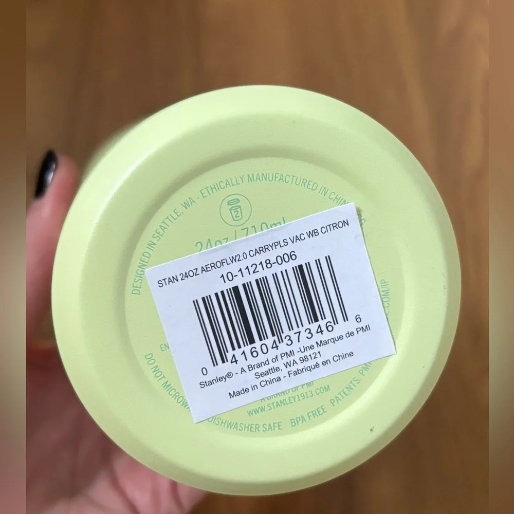 NEW Stanley IceFlow AeroLight Citron Green Insulated Water Bottle 24oz - Picture 6 of 7